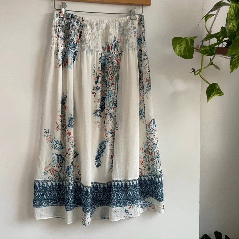 J. Jill White Maxi Skirt with Blue Paisley Border - Picture 2 of 3